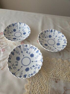 Vintage JG Meakin Classic White Small Bowls